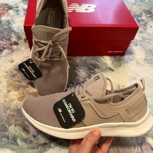 NWT New Balance Women’s Trainers, Casual Tennis Shoes Size 9